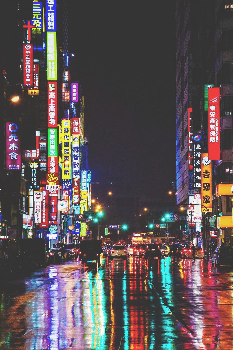 台灣城市夜晚街景